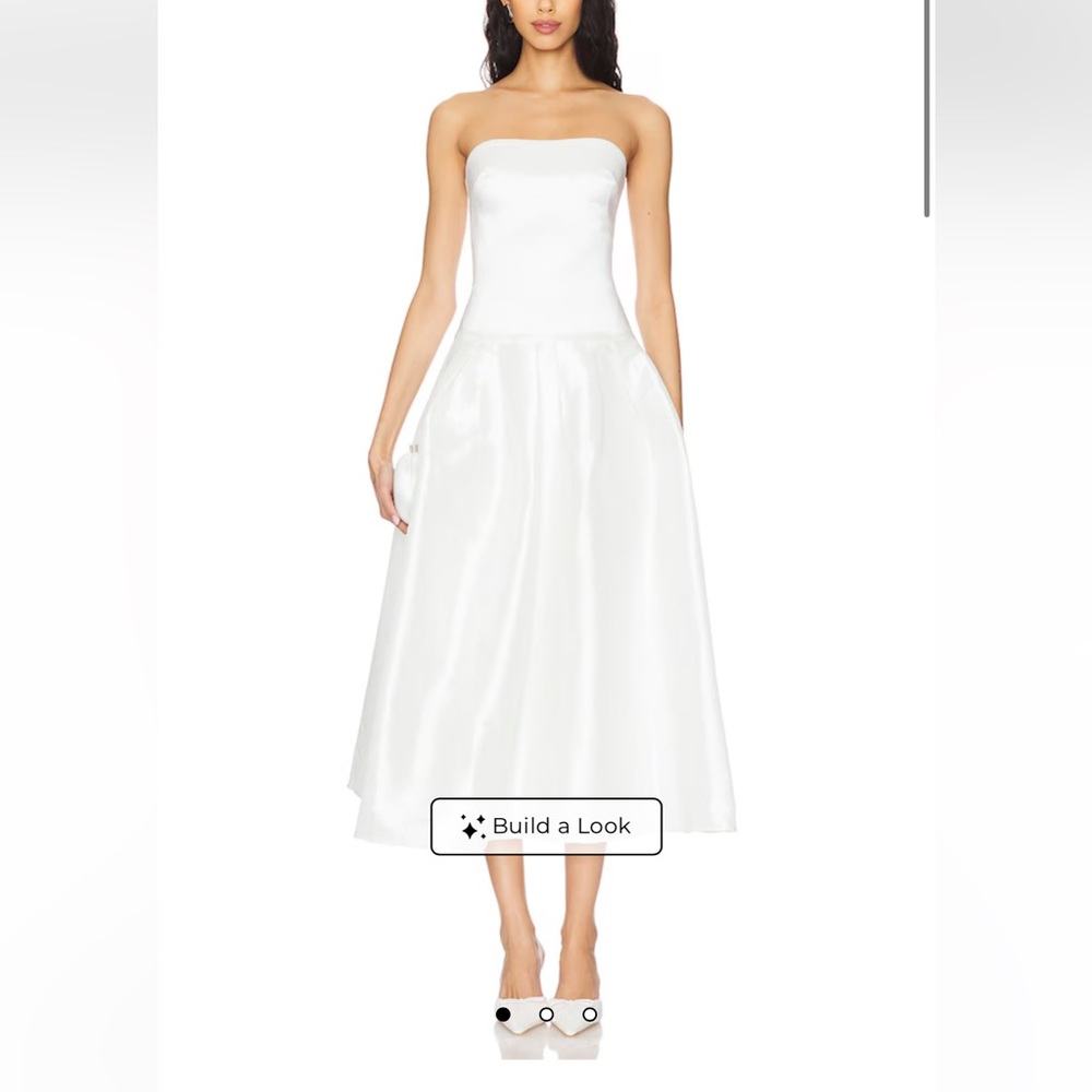 Cambria Strapless Dress in White
MORE TO COME
